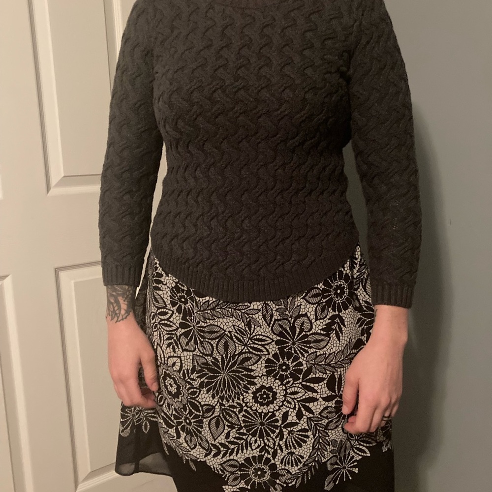 Sweater - Picture 2 of 4